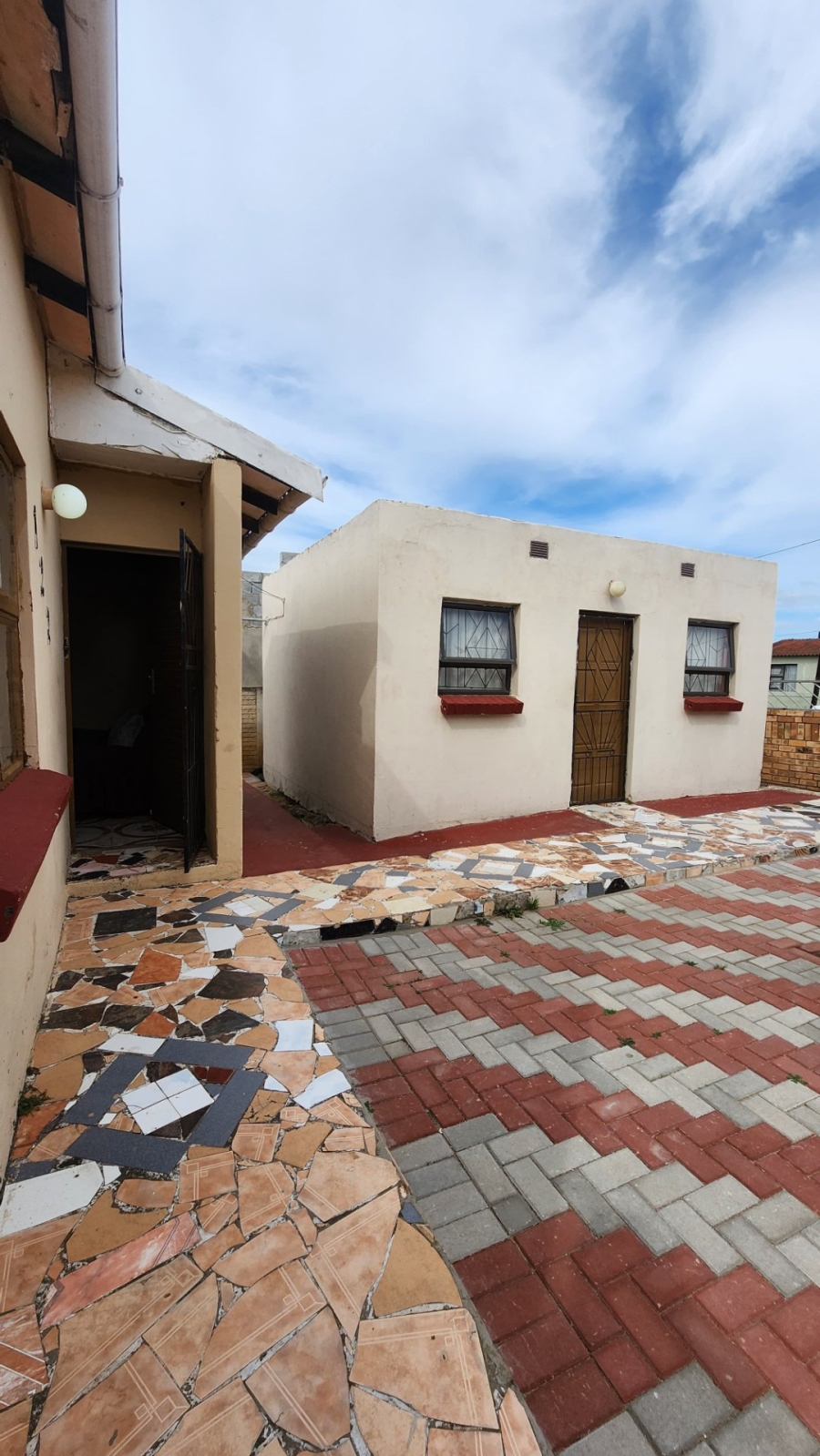 2 Bedroom Property for Sale in Motherwell Nu 9 Eastern Cape